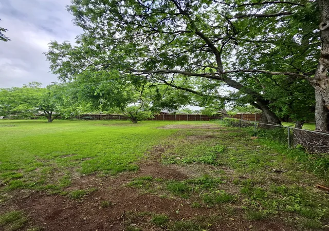 Homes for sale in Krum, TX | 417 W Huffman St, Krum, TX 76249 | MLS# 21239275