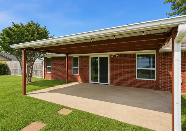 Photo 1 of Sale Pending at 636 E Eubank St, Mabank, TX 75147 | MLS# 21235901 | Listing updated on 2026-07-16