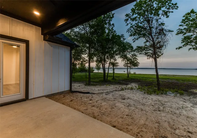 Photo 3 of Single family home for sale at 9313 W Shoreline Dr, Kemp, TX 75143 | MLS# 21238770 | Listing updated on 2026-09-16