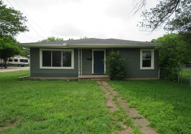 Photo 1 of Sale Pending at 218 N Pearl St, Mart, TX 76664 | MLS# 21237553 | Listing updated on 2026-08-17