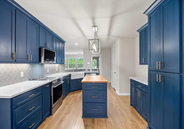 Photo 3 of Single family home for sale at 2937 County Road 2606, Caddo Mills, TX 75135 | MLS# 21239183 | Listing updated on 2026-10-05