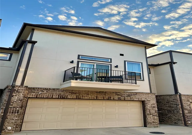 3rd image of 7337 Bree Ct, Dallas, TX 75235 | MLS# 21237239