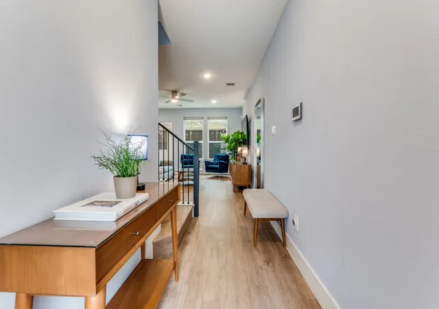 4th image of 7337 Bree Ct, Dallas, TX 75235 | MLS# 21237239