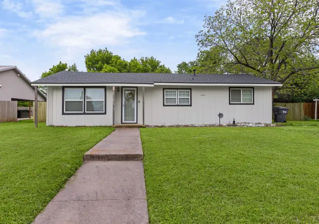 3rd image of 1401 Kilgore Ln, Waco, TX 76705 | MLS# 21233317