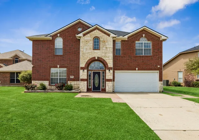 Photo 1 of Single family home for sale at 3201 Cantura Dr, Mesquite, TX 75181 | MLS# 21239703 | Listing updated on 2026-09-17