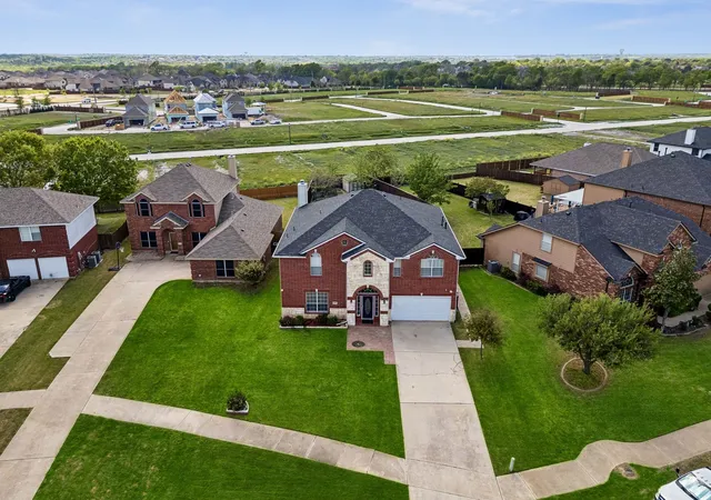 Photo 2 of Single family home for sale at 3201 Cantura Dr, Mesquite, TX 75181 | MLS# 21239703 | Listing updated on 2026-09-17