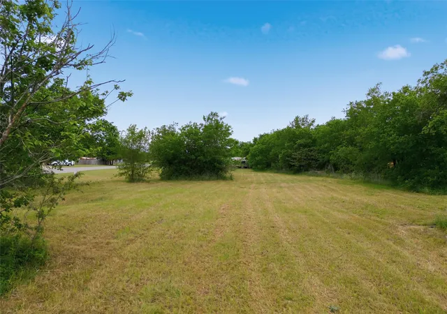 Homes for sale in Mexia, TX | 400 W Tyler St, Mexia, TX 76667 | MLS# 21238509