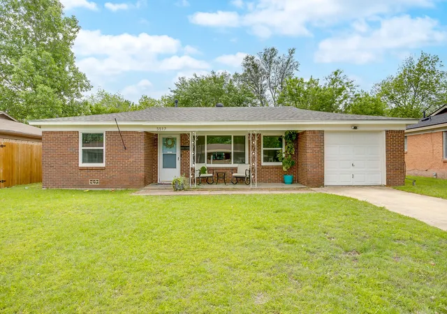 Photo 3 of Single family home for sale at 5517 Volder Dr, Fort Worth, TX 76114 | MLS# 21239777 | Listing updated on 2026-07-27