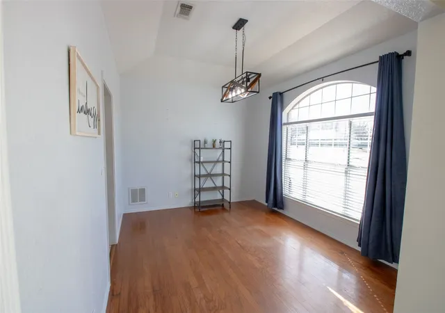 Photo 4 of Single family home for sale at 514 Preston Dr, Pottsboro, TX 75076 | MLS# 21238315 | Listing updated on 2026-08-26