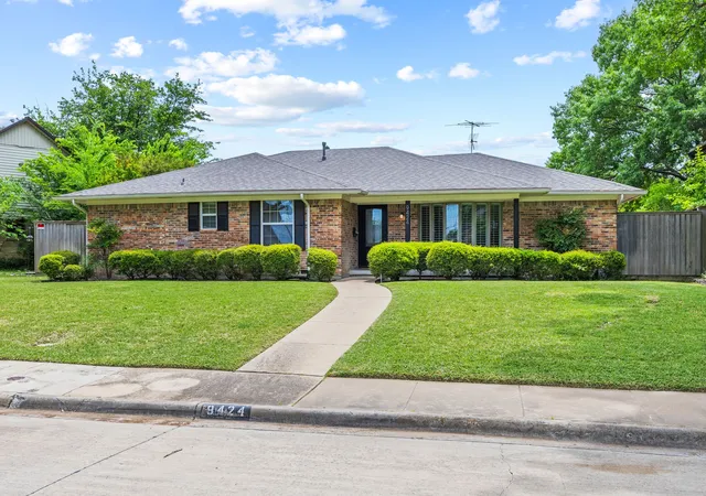 Photo 1 of Sale Pending at 9424 Hunters Creek Dr, Dallas, TX 75243 | MLS# 21238527 | Listing updated on 2026-07-27