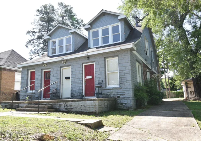 Photo 3 of House for sale at 313 Wilkinson St, Shreveport, LA 71104 | MLS# 21239279 | Listing updated on 2026-08-07