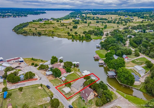 Homes for sale in Granbury, TX | 2717 Creek Dr, Granbury, TX 76048 | MLS# 21238435