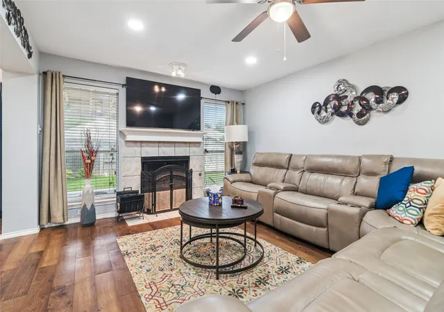 Photo 3 of Single family home for sale at 522 Pinto Ln, Forney, TX 75126 | MLS# 21240211 | Listing updated on 2026-10-07