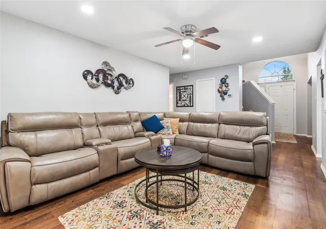 Photo 4 of Single family home for sale at 522 Pinto Ln, Forney, TX 75126 | MLS# 21240211 | Listing updated on 2026-10-07