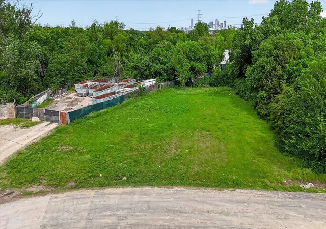 Photo 1 of Land for sale at 3807 Arocha Dr, Dallas, TX 75216 | MLS# 21240260 | Listing updated on 2026-07-28