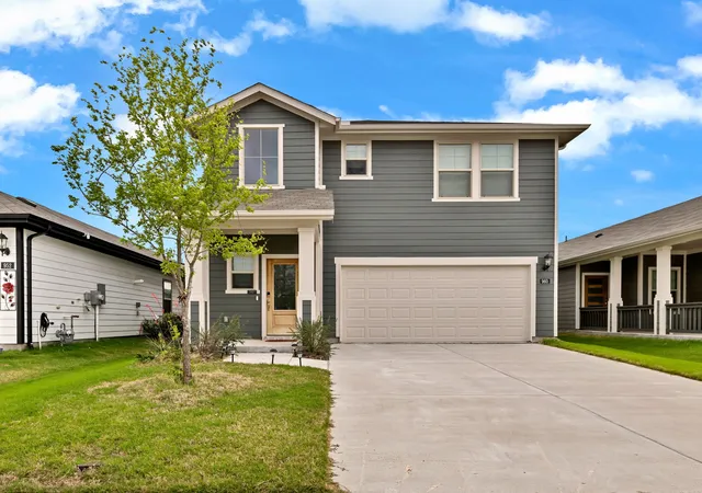 Photo 3 of Single family home for sale at 960 Summer Dr, Lavon, TX 75166 | MLS# 21239910 | Listing updated on 2026-07-16