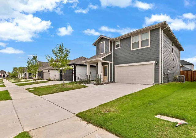 Photo 3 of Single family home for sale at 960 Summer Dr, Lavon, TX 75166 | MLS# 21239910 | Listing updated on 2026-07-16