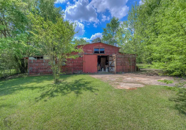 3rd image of 913 Pine Hill Rd, Shreveport, LA 71107 | MLS# 21235448