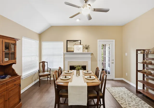 Photo 3 of Sale Pending at 2638 Hidden Ridge Dr, Arlington, TX 76006 | MLS# 21240489 | Listing updated on 2026-08-19
