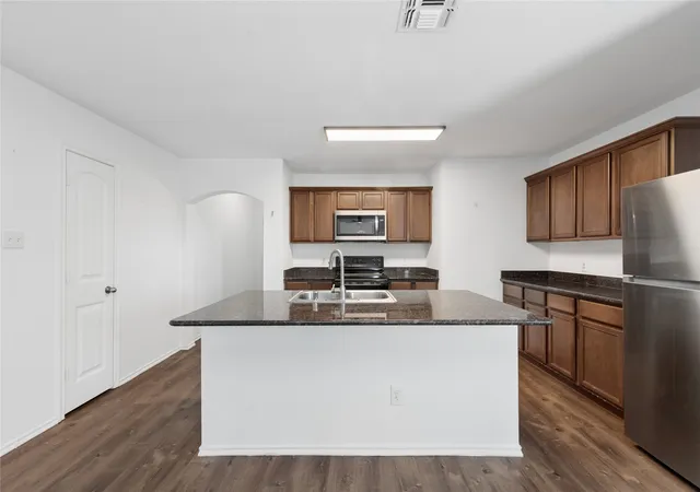 Photo 3 of Single family home for sale at 402 Andalusian Trl, Celina, TX 75009 | MLS# 21239896 | Listing updated on 2026-08-21