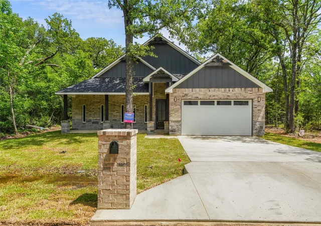 Homes for sale in Trinidad, TX | 108 Parkside Dr, Trinidad, TX 75163 | MLS# 21240668