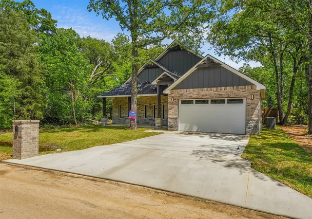 Homes for sale in Trinidad, TX | 108 Parkside Dr, Trinidad, TX 75163 | MLS# 21240668