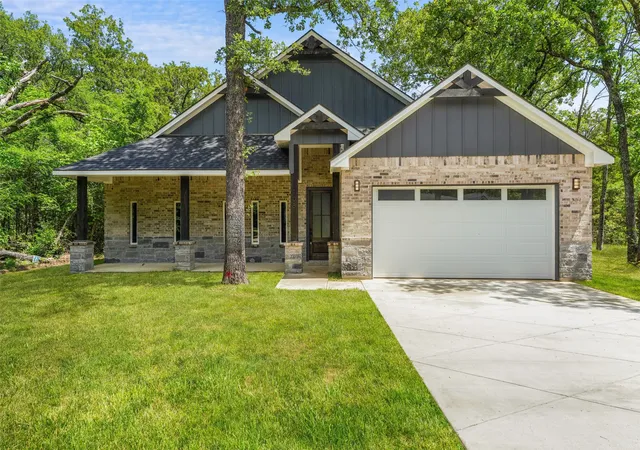 Homes for sale in Trinidad, TX | 108 Parkside Dr, Trinidad, TX 75163 | MLS# 21240668