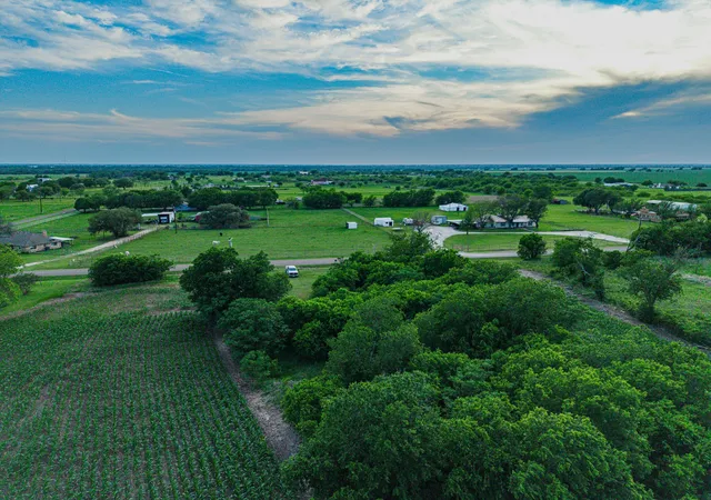 Homes for sale in Woodway, TX | 1300 Galaxy Rd, Woodway, TX 76712 | MLS# 21240667
