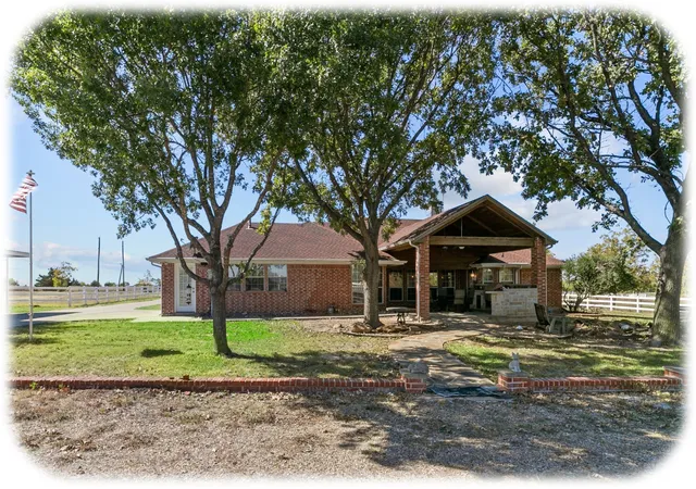Photo 2 of Single family home for sale at 842 N Fm 1138, Nevada, TX 75173 | MLS# 21238407 | Listing updated on 2026-07-07