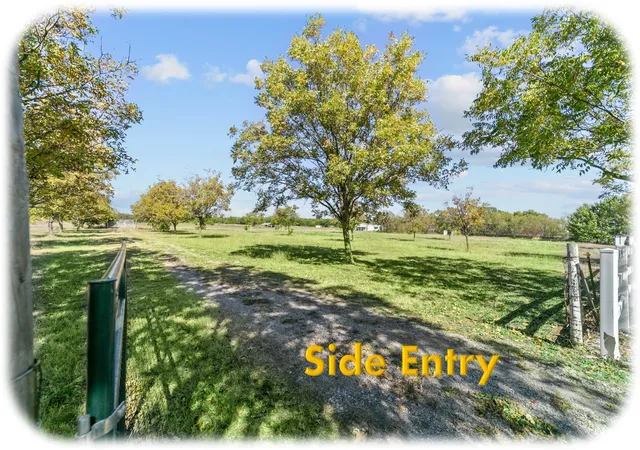 Photo 4 of Single family home for sale at 842 N Fm 1138, Nevada, TX 75173 | MLS# 21238407 | Listing updated on 2026-07-07