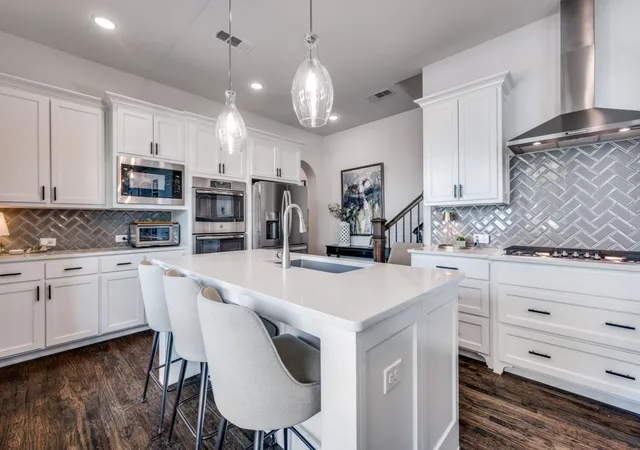 Photo 4 of Single family home for sale at 3995 Harvest Ln, Frisco, TX 75034 | MLS# 21240479 | Listing updated on 2026-07-25