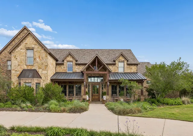 Photo 3 of Mansion for sale at 4088 Chimney Rock Dr, Flower Mound, TX 75022 | MLS# 21228304 | Listing updated on 2026-09-18