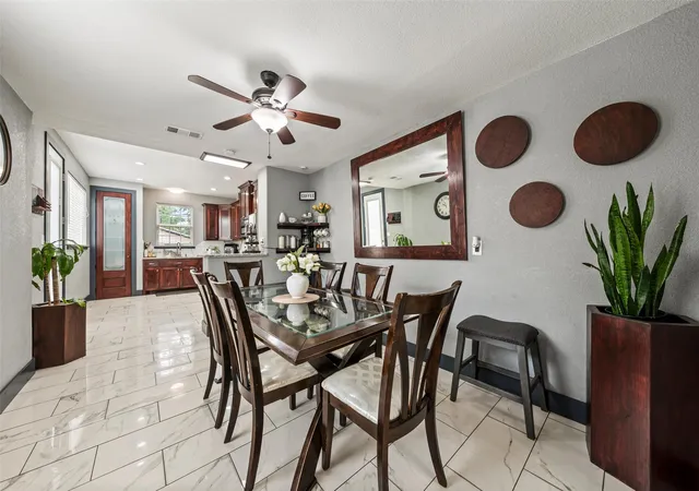 Photo 4 of Single family home for sale at 1205 N 17Th St, Waco, TX 76707 | MLS# 21240111 | Listing updated on 2026-08-31