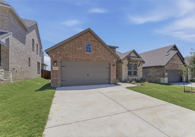 Homes for sale in Gainesville, TX | 3512 Helena St, Gainesville, TX 76240 | MLS# 21240875