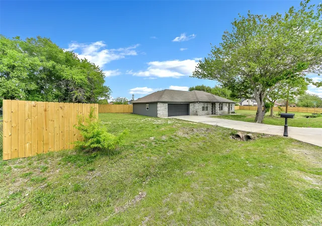 5th image of 5924 Angus Dr, Fort Worth, TX 76179 | MLS# 21240810