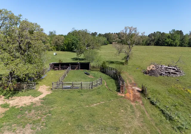 Photo 1 of House for sale at 5973 Fm 344 E, Tyler, TX 75703 | MLS# 21238654 | Listing updated on 2026-07-17