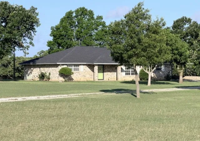 Homes for sale in Bowie, TX | 4316 Leona Rd, Bowie, TX 76230 | MLS# 21239624