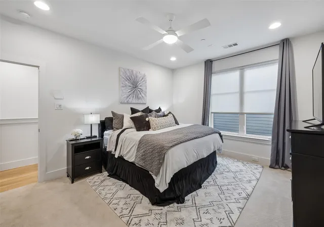 4th image of 2715 Kimsey Dr, Dallas, TX 75235