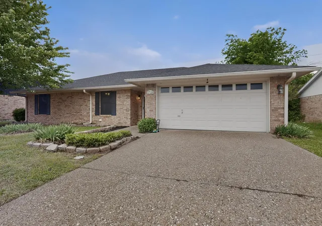 Homes for sale in Corsicana, TX | 1718 Northwood Blvd, Corsicana, TX 75110 | MLS# 21221805