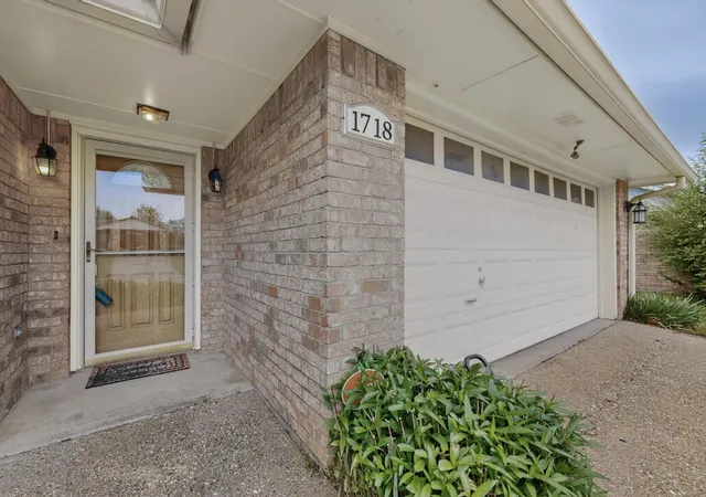 Homes for sale in Corsicana, TX | 1718 Northwood Blvd, Corsicana, TX 75110 | MLS# 21221805