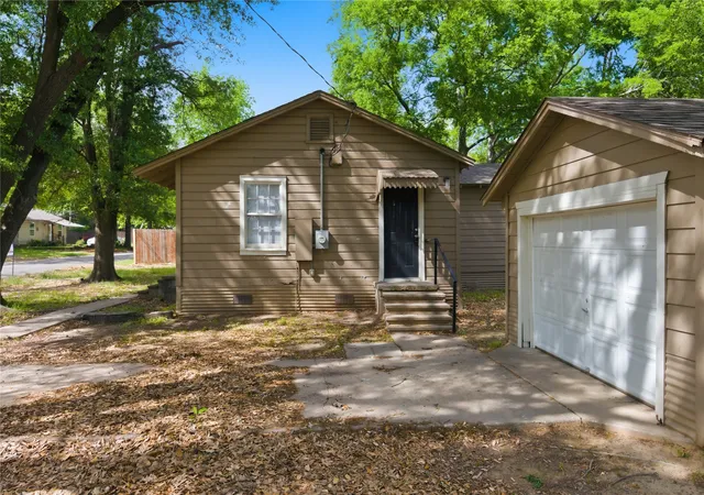 Homes for sale in Sulphur Springs, TX | 834 Brinker St, Sulphur Springs, TX 75482 | MLS# 21231363