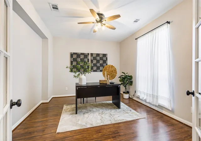 Photo 3 of Single family home for sale at 7905 Purple Martin Wy, Mc Kinney, TX 75072 | MLS# 21221512 | Listing updated on 2026-08-23
