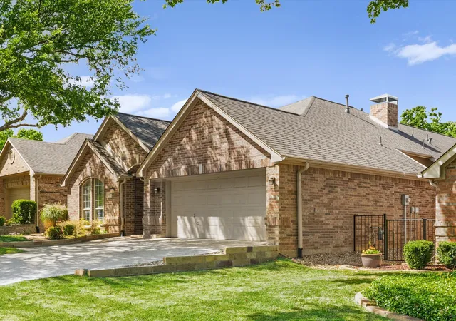 Homes for sale in Corinth, TX | 1613 Villa Ct, Corinth, TX 76210 | MLS# 21236344