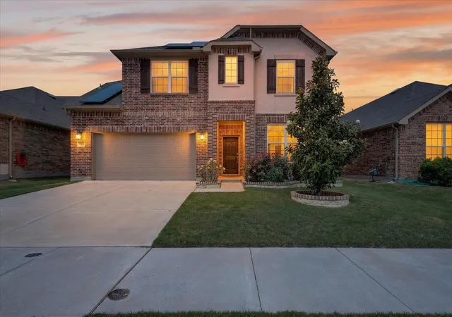 1st image of 940 Crest Breeze Dr, Haslet, TX 76052 | MLS# 21231882