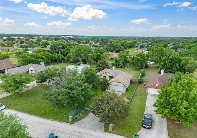 Homes for sale in Oak Point, TX | 621 Lamp Post Ln, Oak Point, TX 75068 | MLS# 21239889
