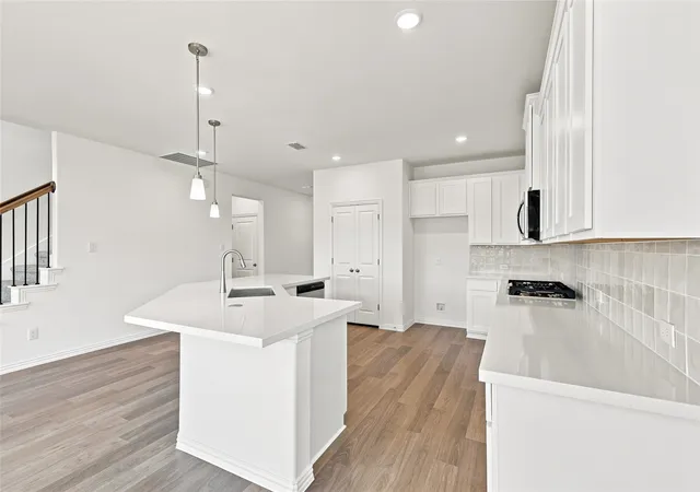 Photo 3 of Single family home for sale at 1325 Staffords Point Ln, Anna, TX 75409 | MLS# 21236118 | Listing updated on 2026-09-29