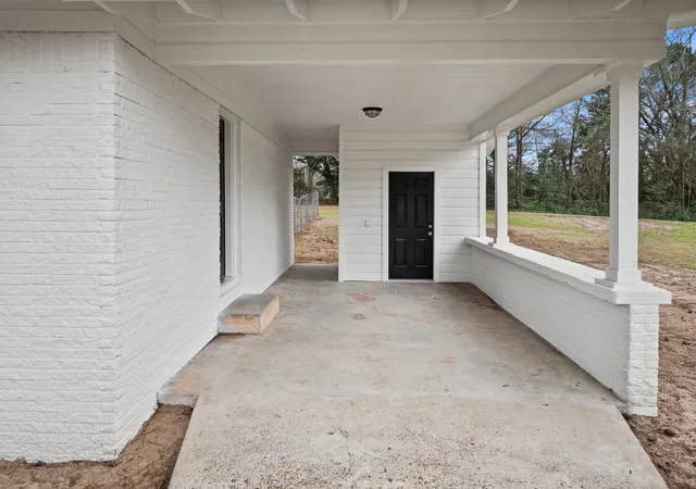 Photo 4 of Single family home for sale at 303 Campbell St, Daingerfield, TX 75638 | MLS# 21241281 | Listing updated on 2026-08-31