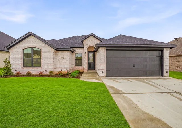 Homes for sale in Tolar, TX | 1130 Wild Rose Dr, Tolar, TX 76476 | MLS# 21240676
