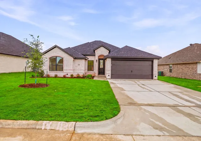 Homes for sale in Tolar, TX | 1130 Wild Rose Dr, Tolar, TX 76476 | MLS# 21240676