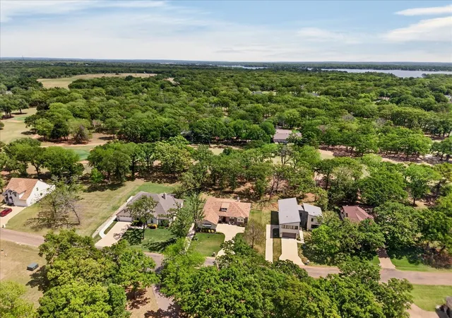Homes for sale in Mabank, TX | 233 Hide A Way Dr, Mabank, TX 75156 | MLS# 21237091